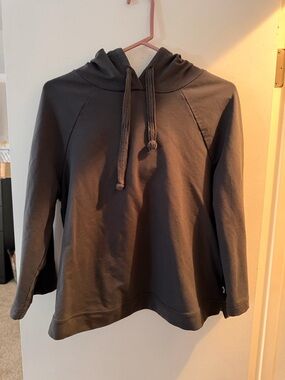 Pact Women's Hooded Sweatshirt in Charcoal Gray